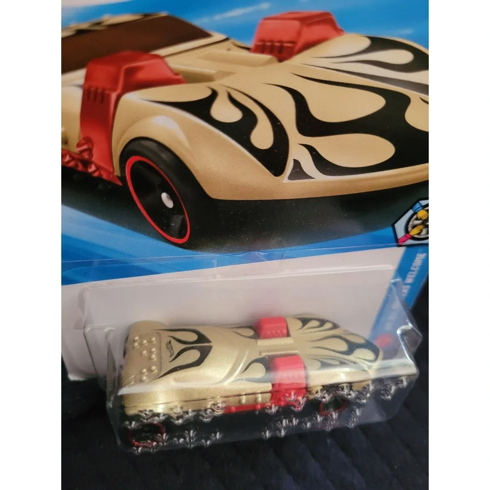 Hot Wheels Braille Racer Twin Mill Gold HW All Drivers Welcome 1/5 40/250 2024